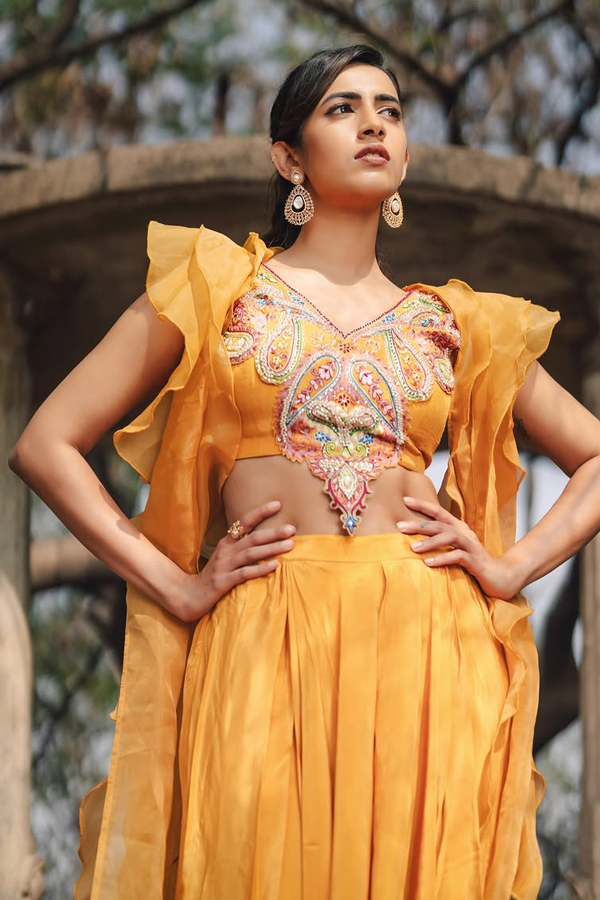 Actress Niharika Konidela latest Beautiful Clicks Photos5