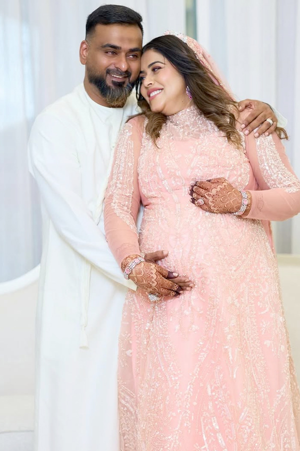 Actress Poorna Shares Baby Bump Photos With Husband2