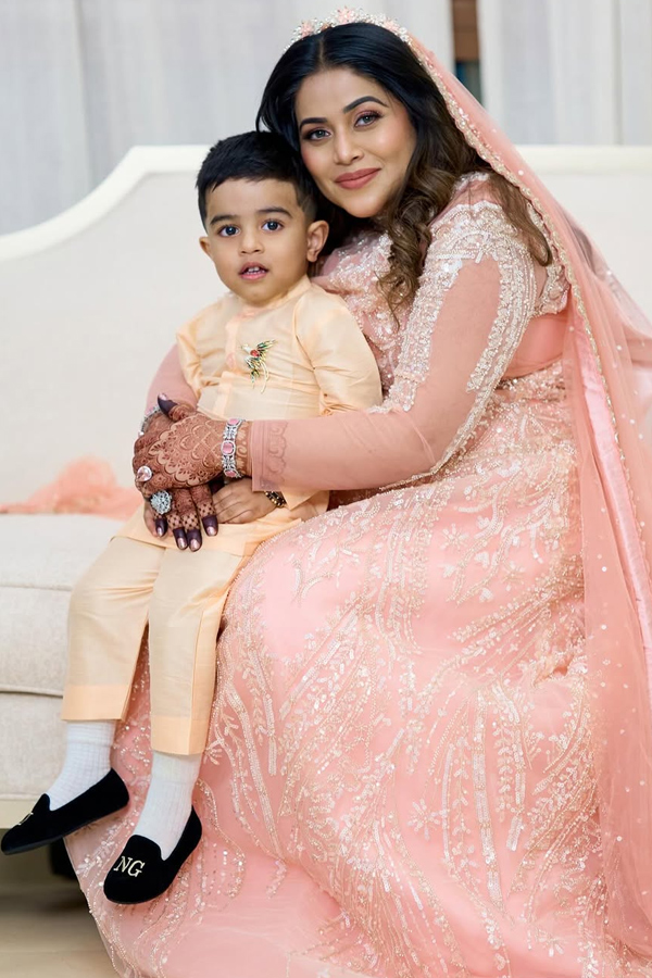 Actress Poorna Shares Baby Bump Photos With Husband7