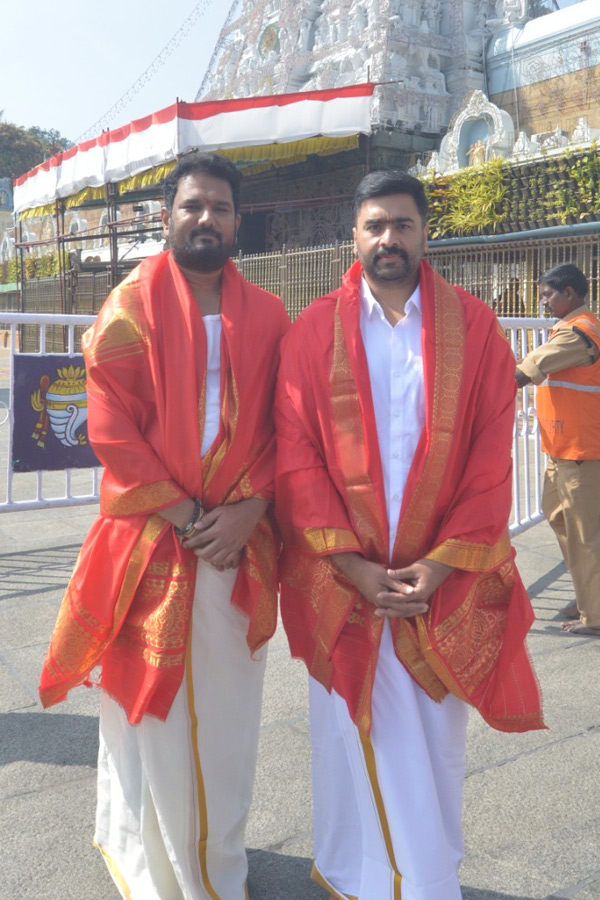 Celebrities Visit Tirumala Temple Photos10