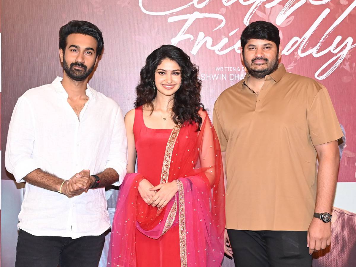Couple Friendly Trailer Launch Event Photos8