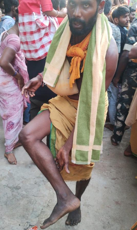 Maha Shivaratri 2026 : Siva Swamy Protest at Srisailam Temple4