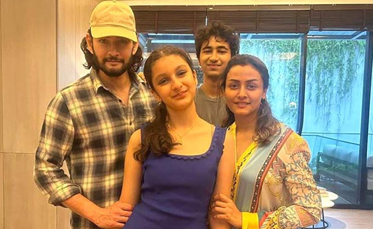 Mahesh Babu And Namrata Shirodkar Celebrates 21 Years of Wedding Photos12