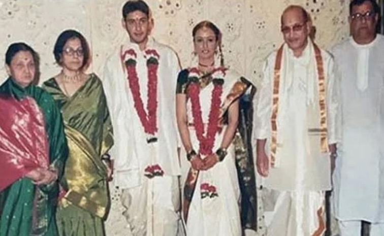 Mahesh Babu And Namrata Shirodkar Celebrates 21 Years of Wedding Photos4