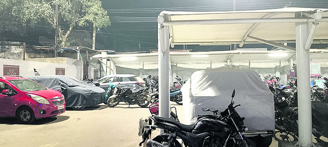 గిట్టుబాటు లేక.. నిరుపయోగంగా వదిలేసి.. 1