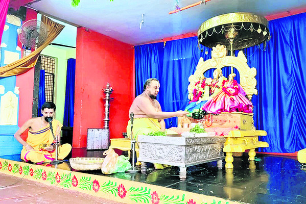 నేత్రపర్వంగా  రామయ్య నిత్యకల్యాణం2