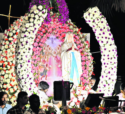 లోకానికి వెలుగు చుక్క లూర్దుమాత 1