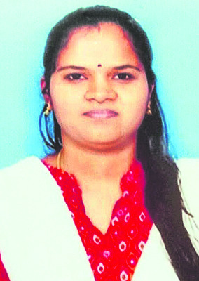 చేతిలోని ఫోన్‌ను  కొట్టేసిన దొంగలు 1