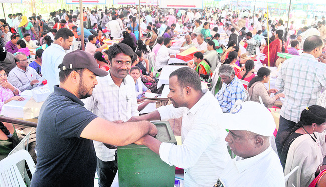 ఓటర్స్‌ డే3