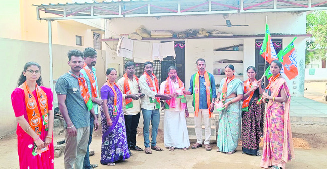 మక్తల్‌లో హై‘టెన్షన్‌’..! 1