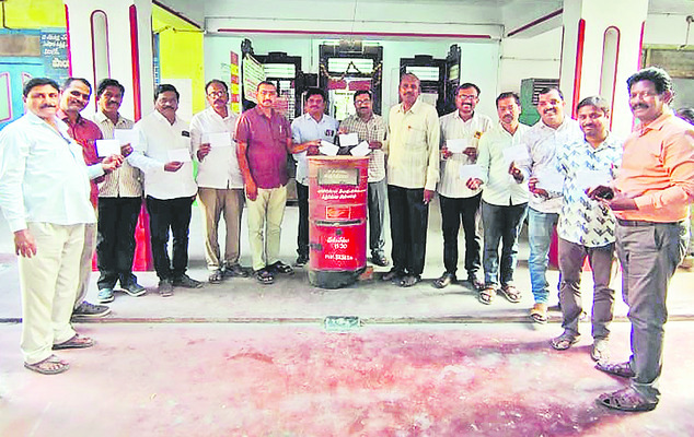 సమ్మెకు రవాణా కార్మికులు మద్దతివ్వాలి 1