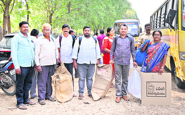 ఓటు హక్కు వినియోగించుకోనున్న 2,26,646 మంది ఓటర్లు 2