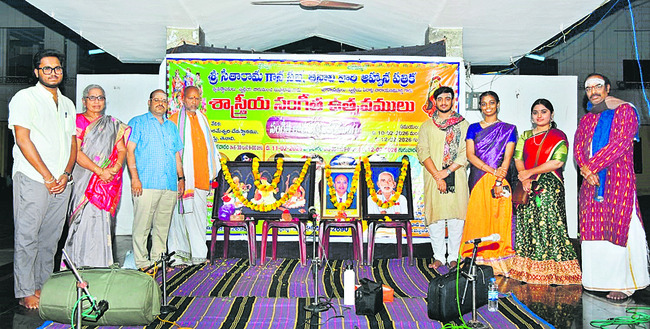 టీటీడీకి రూ.10 లక్షలు విరాళం 1