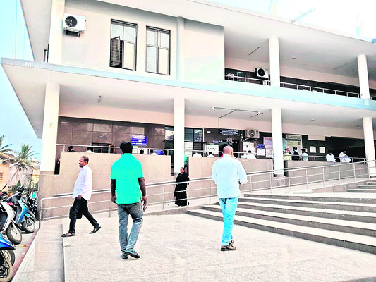 అవినీతి జలగలు! 3