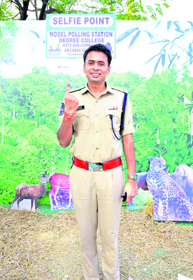 ఓటేసిన ప్రముఖులు2