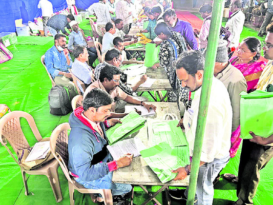 ఓటెత్తారు..5