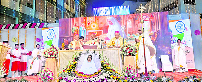 డాక్టర్‌ మేరీ గ్లౌరీ సేవలు మరువలేనివి 1