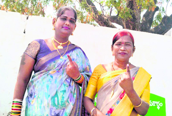 పురపోరు ముగిసింది..11