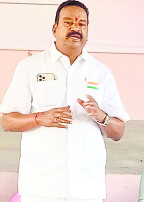 స్ట్రాంగ్‌రూమ్‌కు   బ్యాలెట్‌ బాక్స్‌లు3