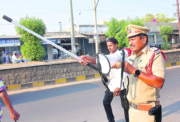 పురపోరు ముగిసింది..8