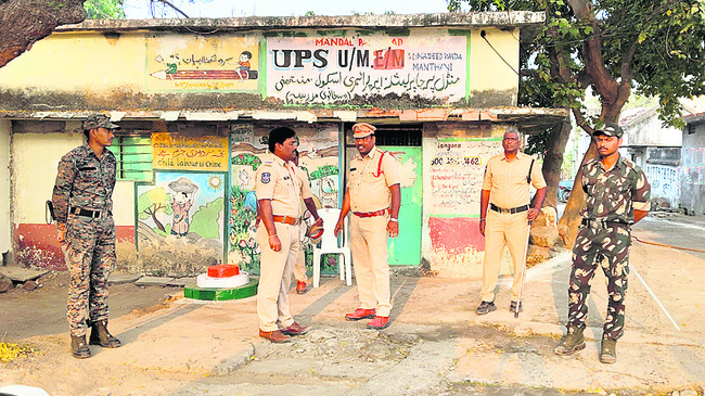 బ్యాలెట్‌ బాక్సుల్లో భవితవ్యం 8