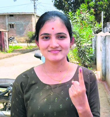 మెరుగైన అభ్యర్థికి ఓటు వేశా1