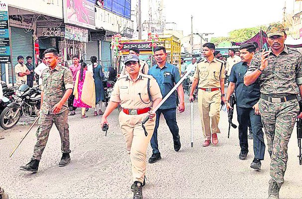 ఓటెత్తిన పట్టణం5