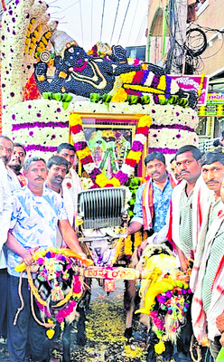 వైభవంగా ముగిసిన వీరమ్మతల్లి తిరునాళ్ల 1