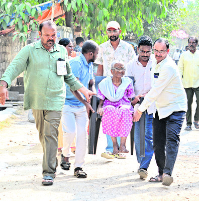 పుర పోలింగ్‌ ప్రశాంతం2