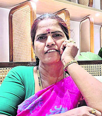 మహిళ దారుణ హత్య2