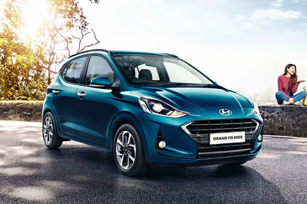 హ్యుందాయ్ గ్రాండ్ i10 నియోస్ | ధర రూ.5.47 – రూ.7.92 లక్షలు | మైలేజీ ~16–18 kmpl (పెట్రోల్)9