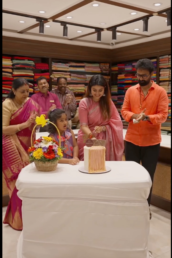 Actress Sneha Business..Second Anniversary Celebrations Photos18