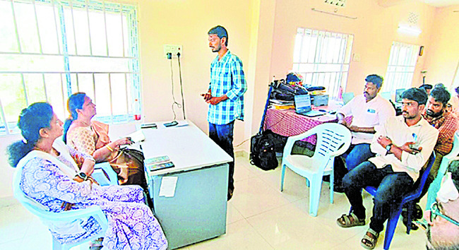 రీ సర్వే సక్రమంగా నిర్వహించాలి 1