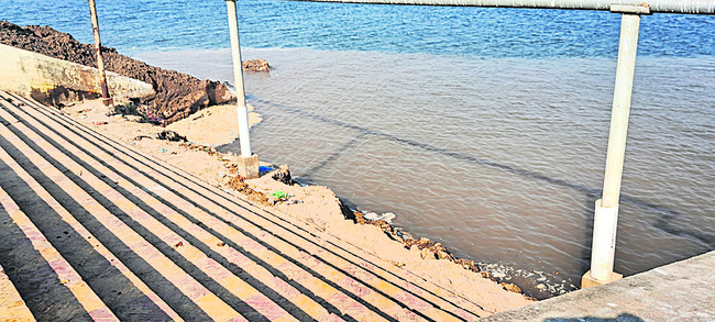 అధికారుల అలసత్వం...సమస్యలు యథాతథం 1