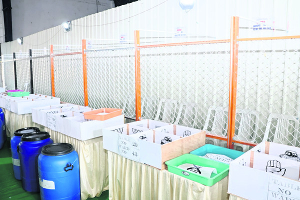 ఎవరి రాత ఎట్లుందో..1