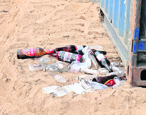 మా మద్యం.. మా ఇష్టం 1