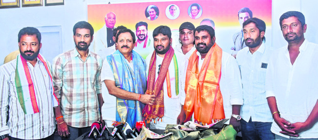 పార్టీ అభివృద్ధికి కృషి చేయాలి 1