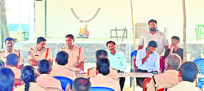 అభ్యర్థుల్లో టెన్షన్‌1