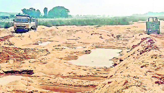 దోపిడీ నిజం1