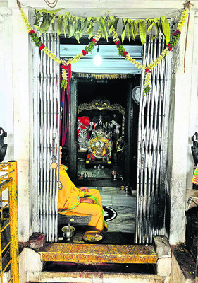 నాంపల్లిపై చిన్నచూపు1