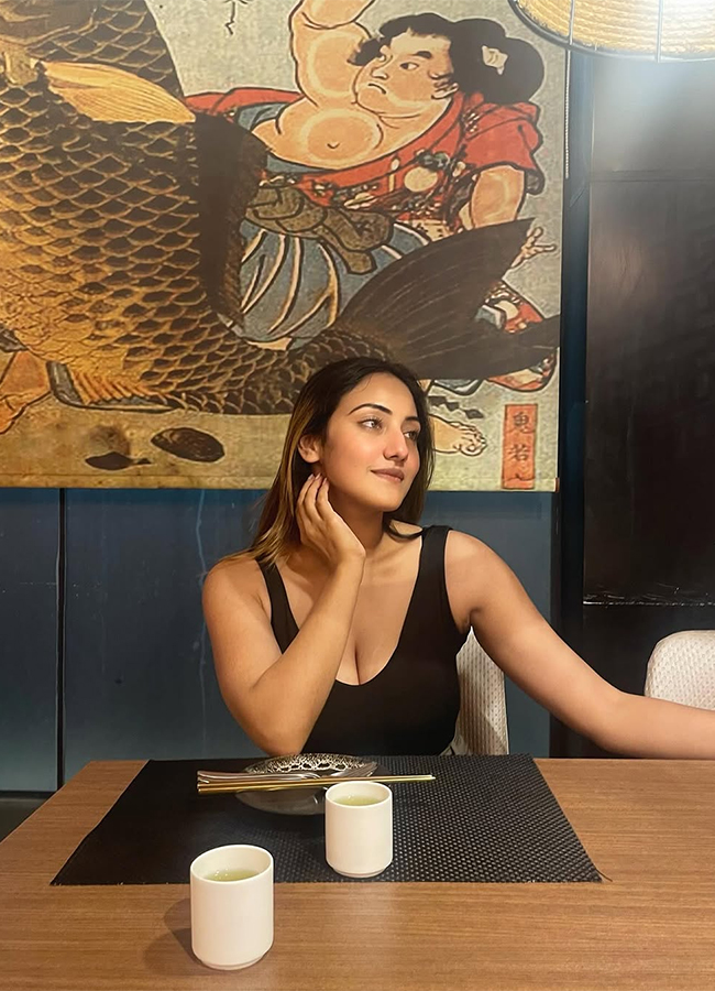 Nilave Movie Actress Shreyasi Sen HD Photos20