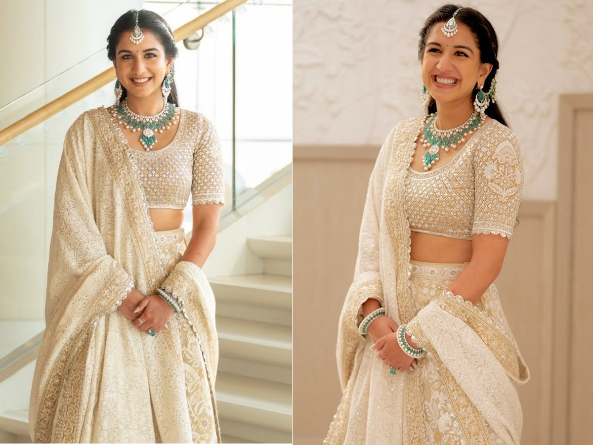 Radhika Merchant steals the spotlight at  Vikram Salgaocars wedding Photos1