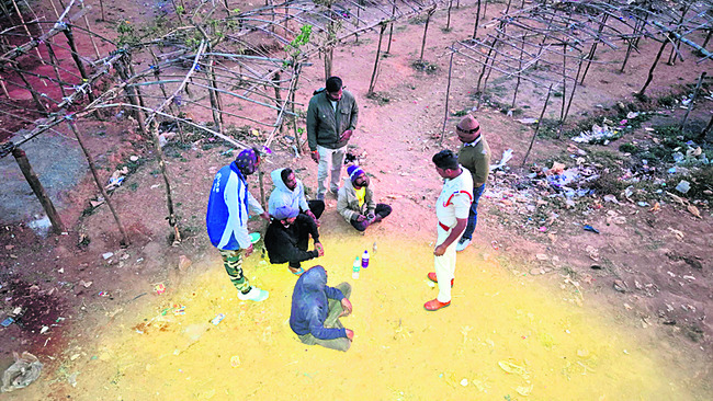 అరకు వారపు సంతపైడ్రోన్‌ నిఘా
1