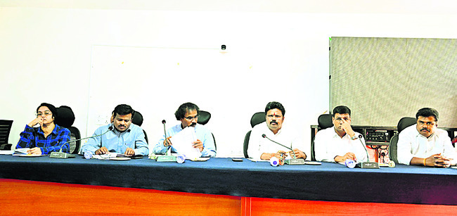 గ్రామాల్లో సమస్యలు పరిష్కరించండి 1