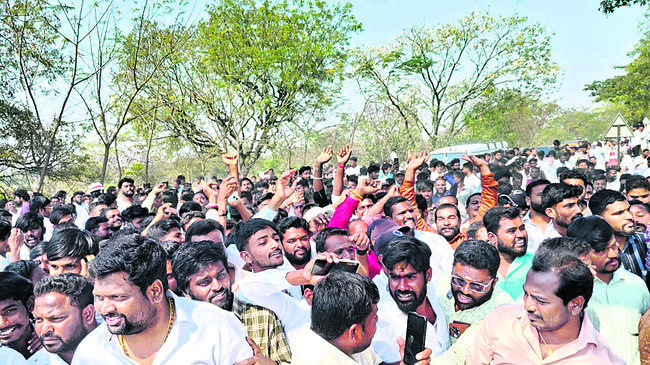 ఐదు మున్సిపాలిటీలను కైవసం చేసుకున్న కాంగ్రెస్‌1