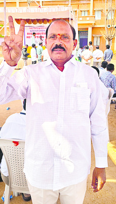 22 ఏళ్లకే కౌన్సిలర్‌గా రమ్య 1