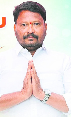 22 ఏళ్లకే కౌన్సిలర్‌గా రమ్య 2