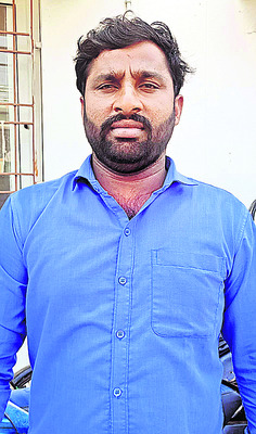 ●సెంటు భూమి కూడా వదలం 
1