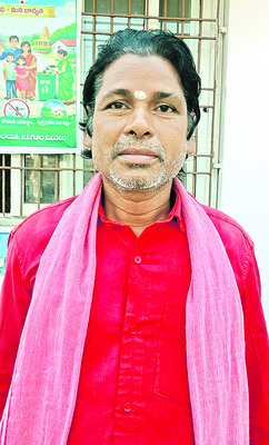 ●సెంటు భూమి కూడా వదలం 
2