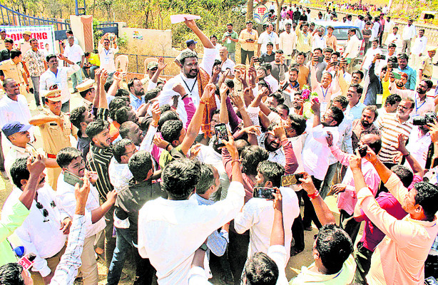 హంగామా!4